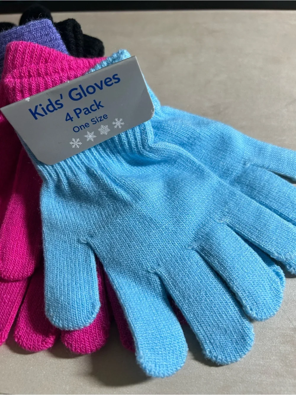 Kids' 4-Pack Knit Gloves - Blue, Pink, Purple, Black